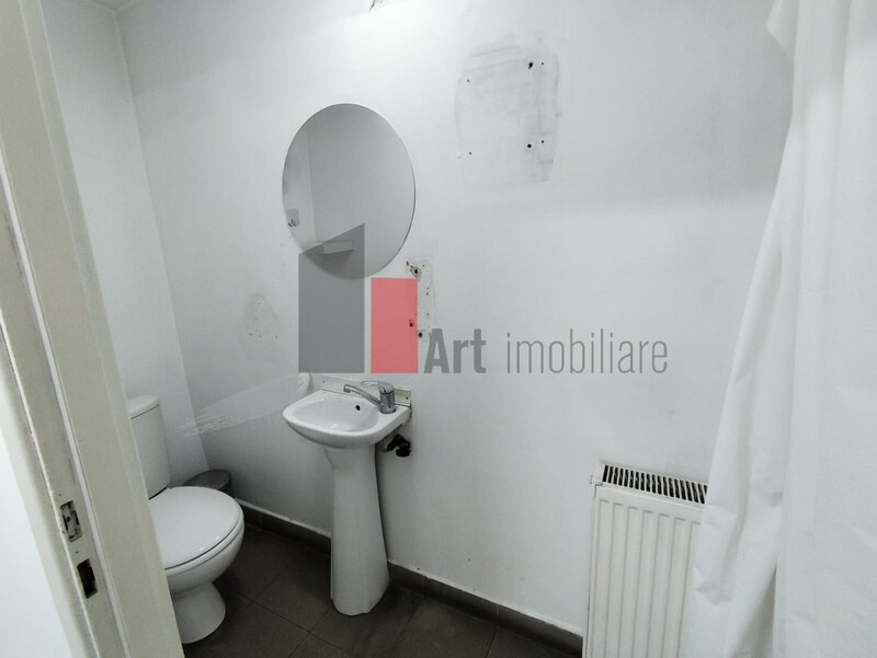 Dacia Spatiu comercial de inchiriat in zona Dacia